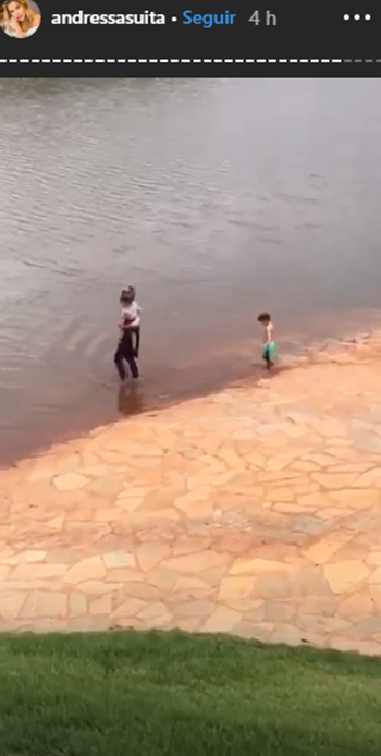 Mãe De Dois Andressa Suita Mostra Os Filhos Gabriel E Samuel Se Divertindo Na Fazenda Da 