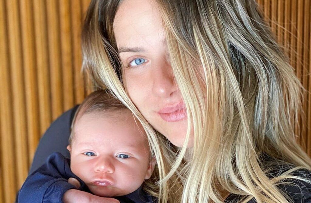 Giovanna Ewbank Celebra Aniversario Da Mae Com Foto De Quando Era Bebe E Fas Afirmam A Cara Do Zyan F5 Noticia